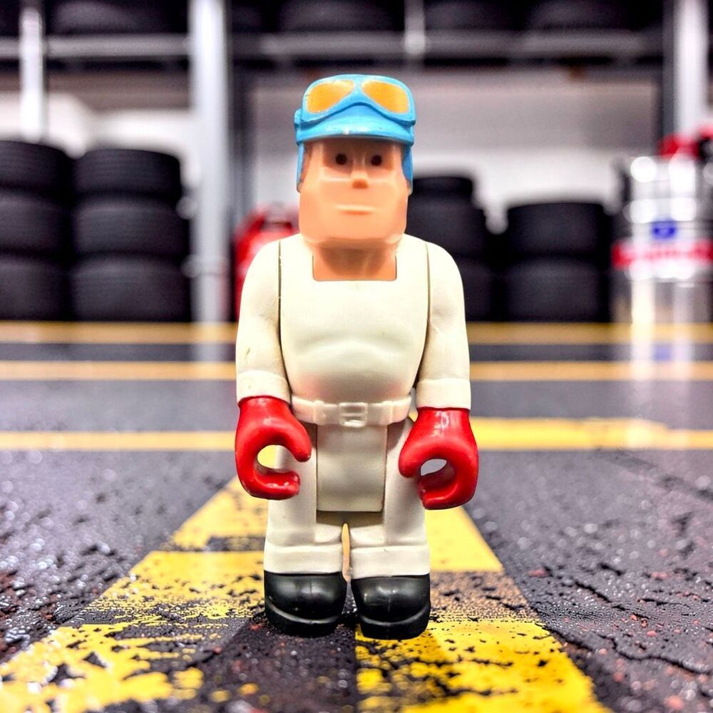 Vintage 1979 Fisher Price Race Car Driver HUSKY HELPERS Figure Workers A20